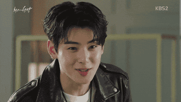 Cha Eun-woo smiles and winks in Hit The Top