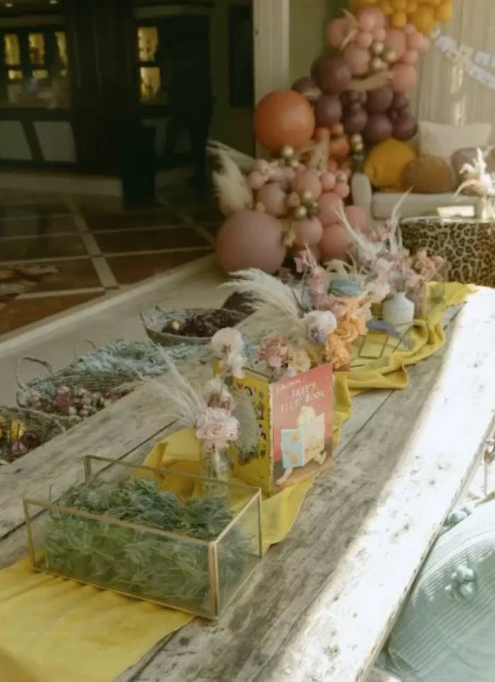 The floral spread at Hilary Duff&#x27;s baby shower