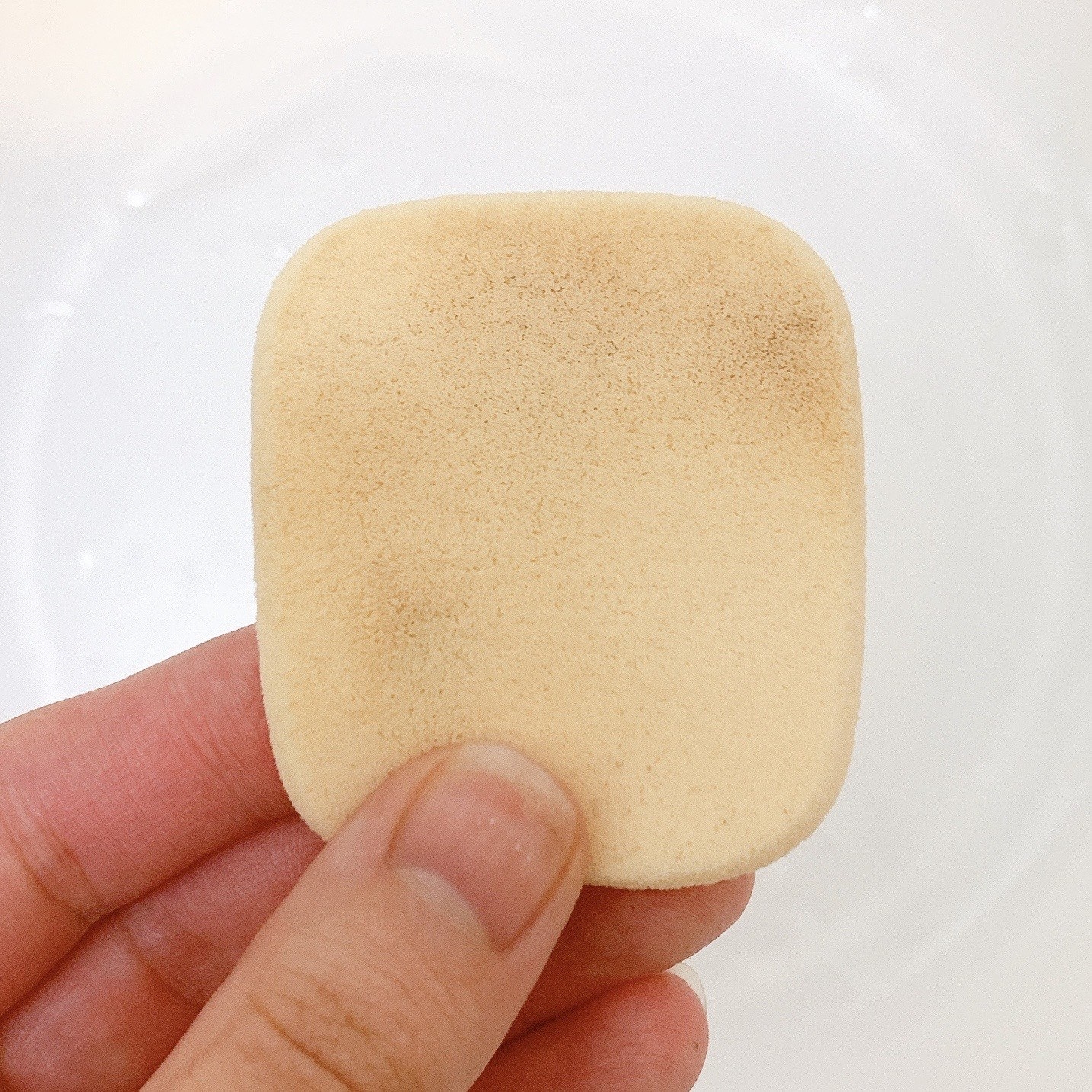 DAISO(ダイソー)のオススメの便利グッズ「パフ・スポンジ専用洗剤」
