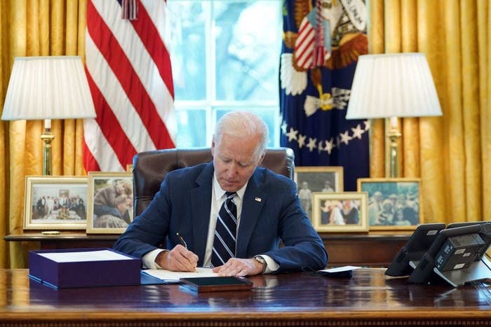 Joe Biden signs the American Rescue Plan
