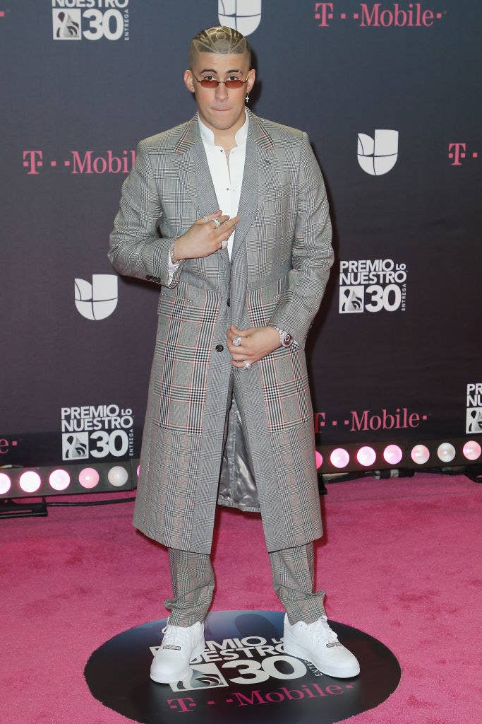 Bad Bunny S 2021 Grammys Outfit Proves He Has Style