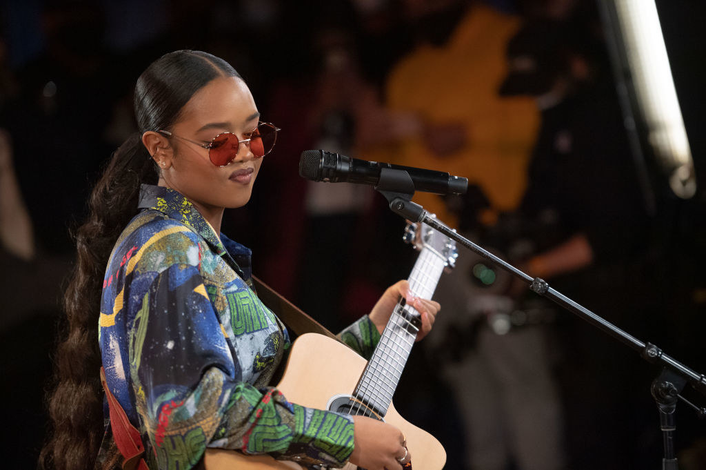 H.E.R. performs at The Apollo Theater on February 27, 2021