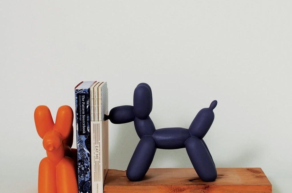 the balloon bookends in orange and navy