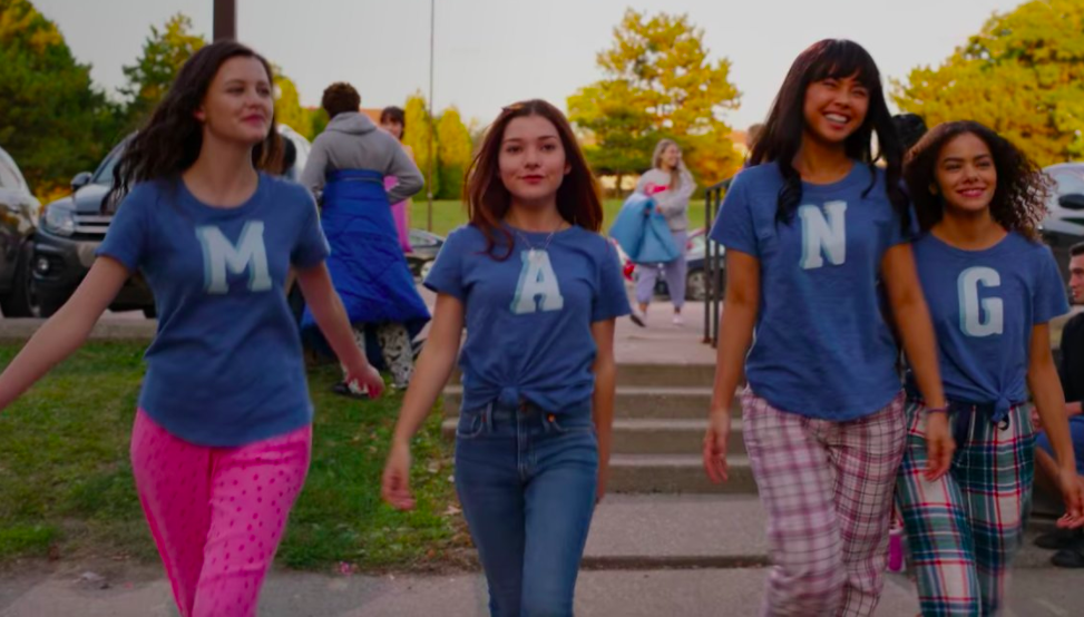 MANG friend group in matching shirts on &quot;Ginny &amp;amp; Georgia&quot;