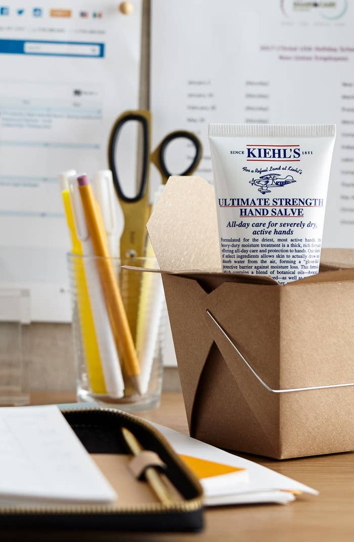 The hand salve in a desktop scene
