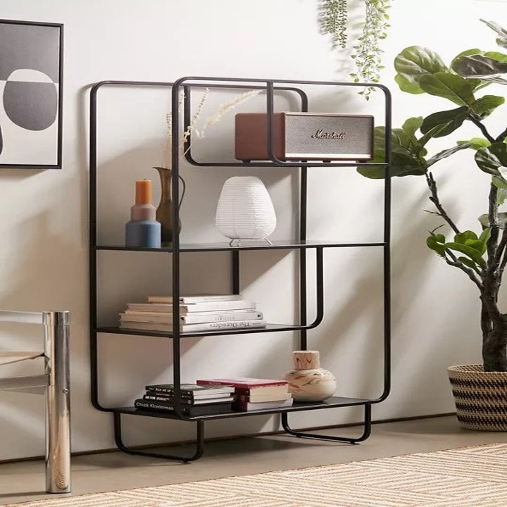 31 Home Items In Black To Match 2021 Trends
