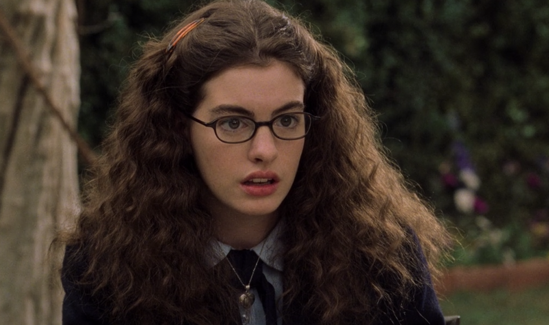 anne hathaway&#x27;s character pre-makeover in the devil wears prada