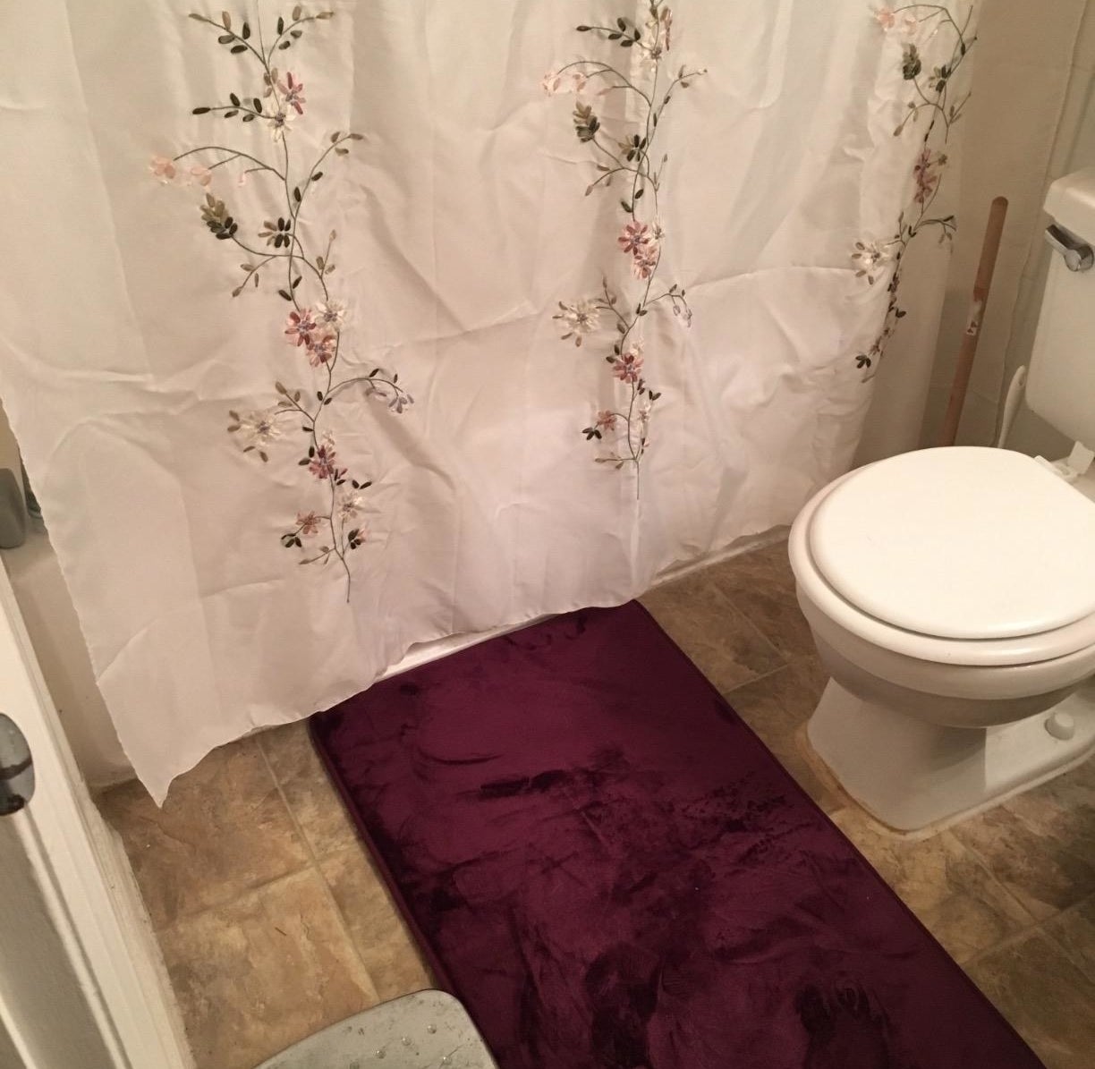 Review photo of the eggplant bath mat