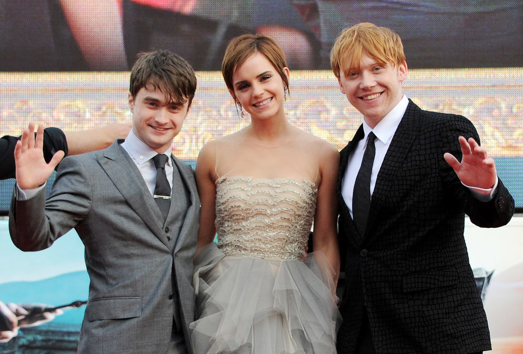 (L to R) Actors Daniel Radcliffe, Emma Watson and Rupert Grint attend the World Premiere of &#x27;Harry Potter And The Deathly Hallows Part 2&#x27;