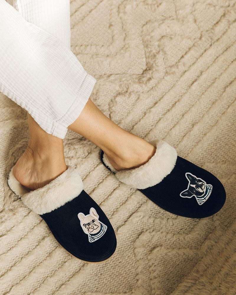 19 Best Arch Support Slippers to Keep Feet Comfy on the Road (2023) | Condé  Nast Traveler