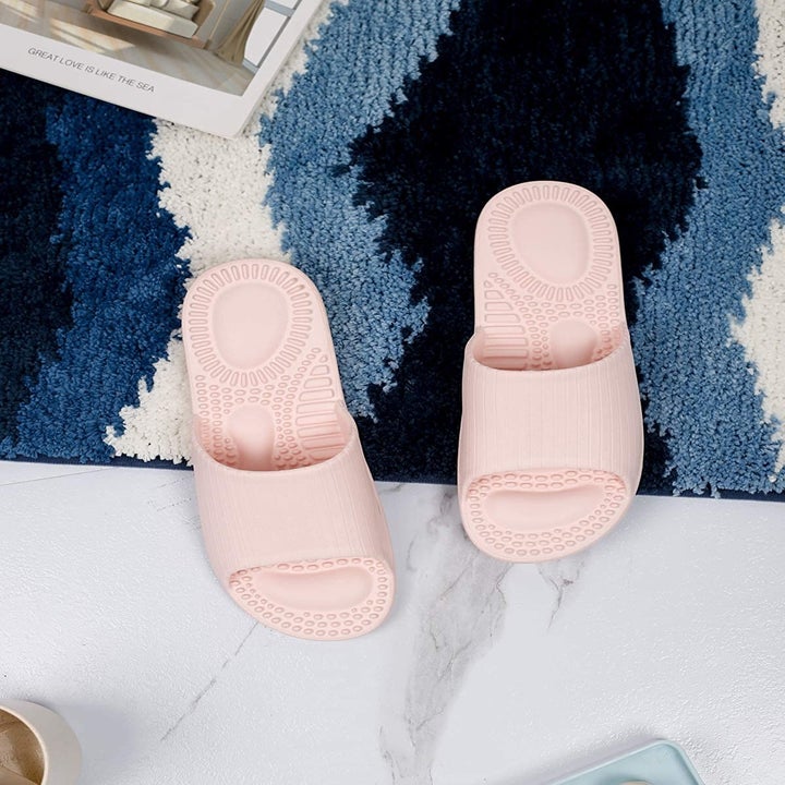 comfiest house shoes