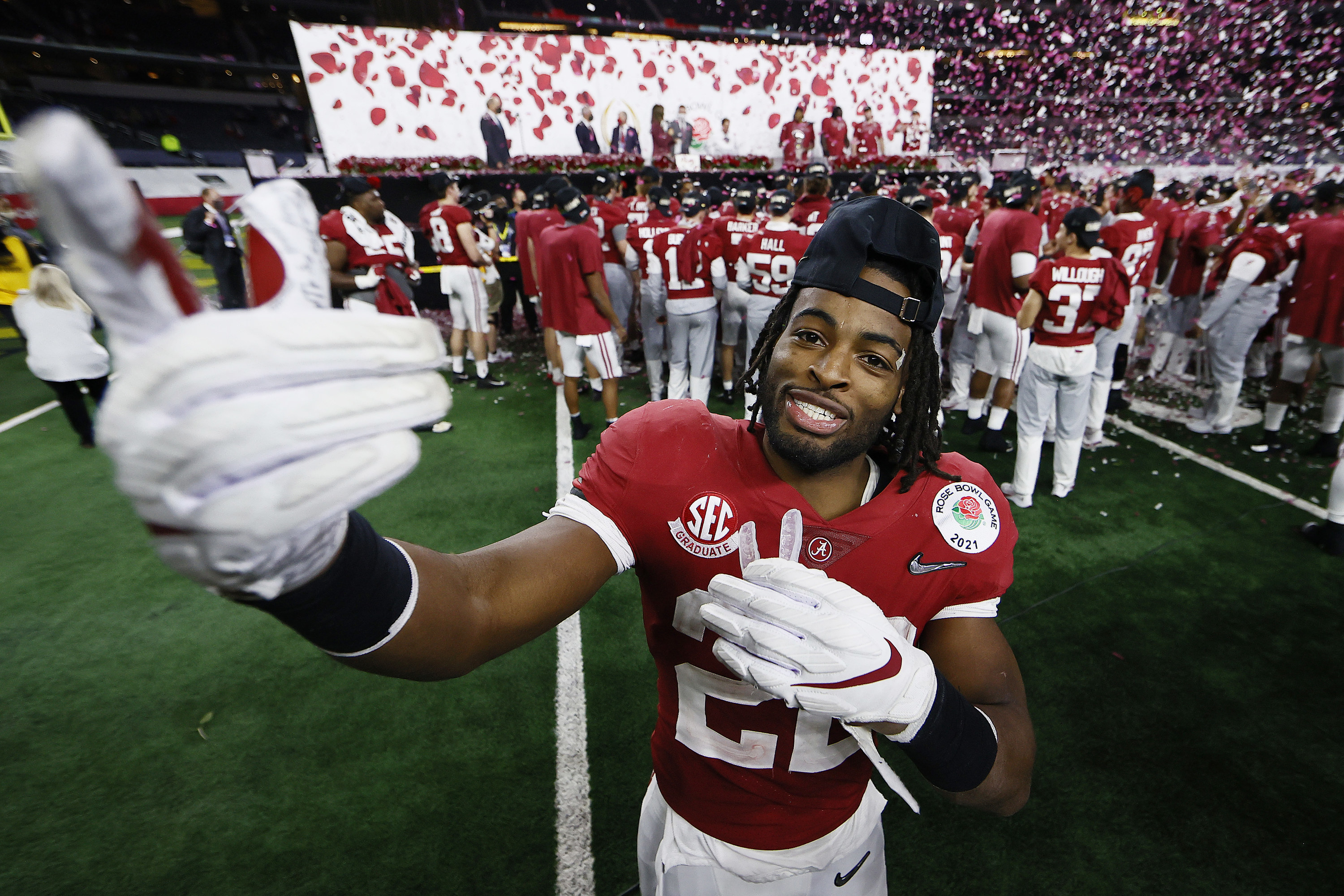 Najee Harris drove NINE hours just to support his teammates