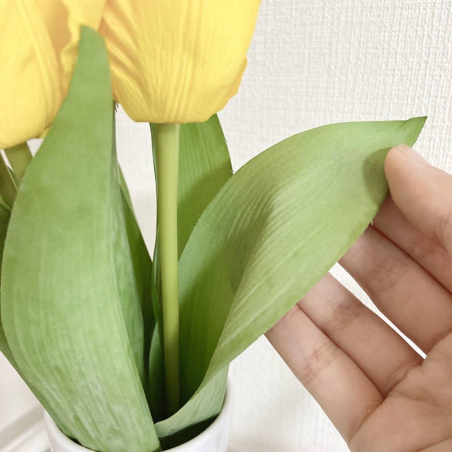 ずっと眺めちゃう フランフランの チューリップ は造花と思えないクオリティです