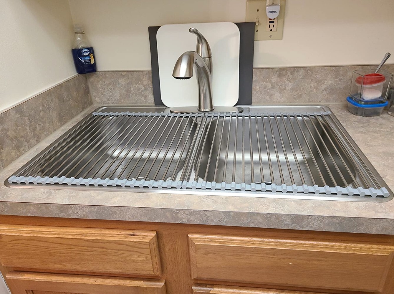 The dish drying rack