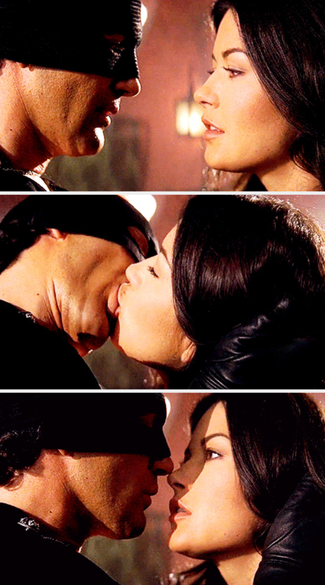 Zorro and Elena sharing a passionate kiss after a fight