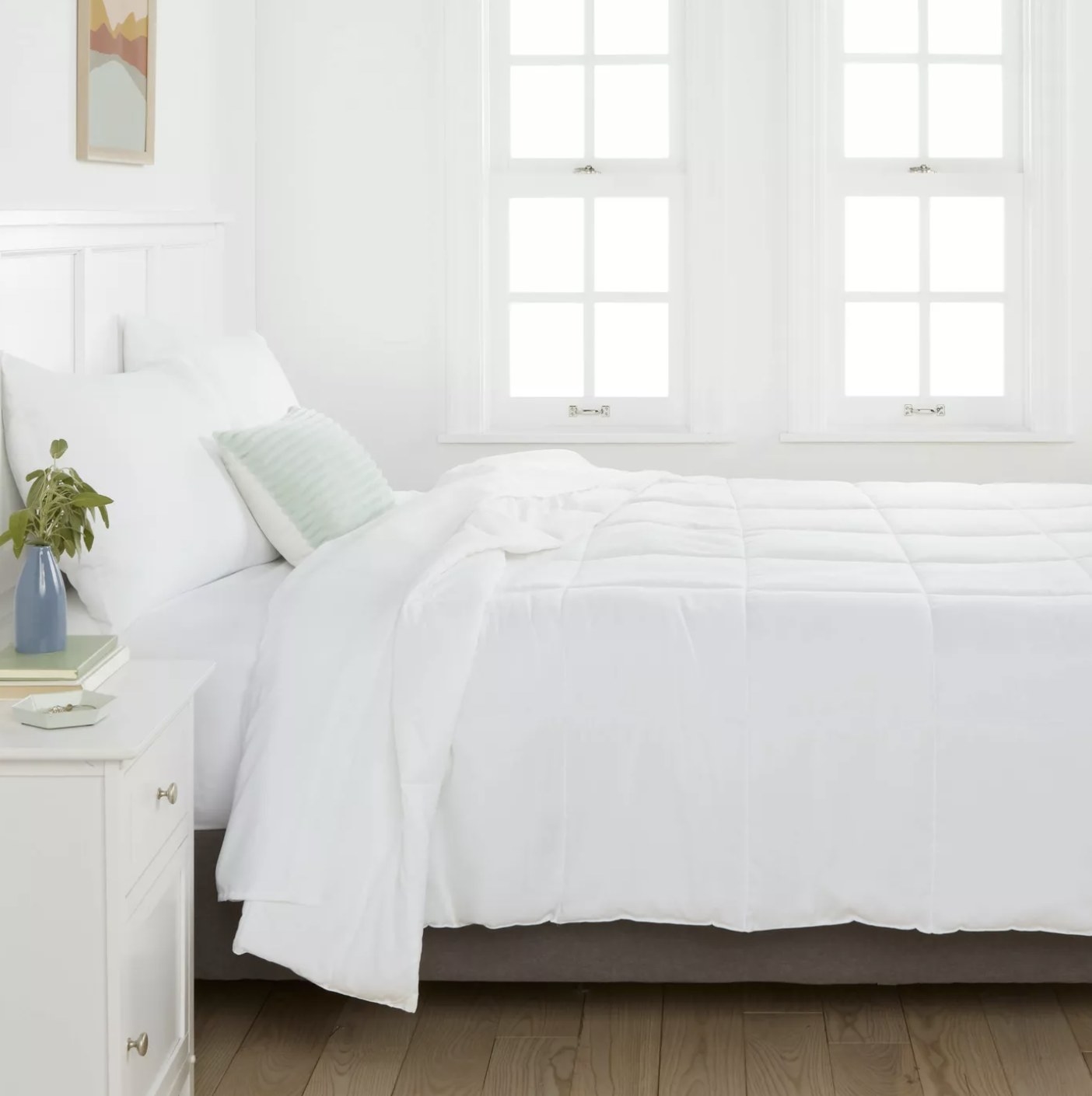 The white comforter