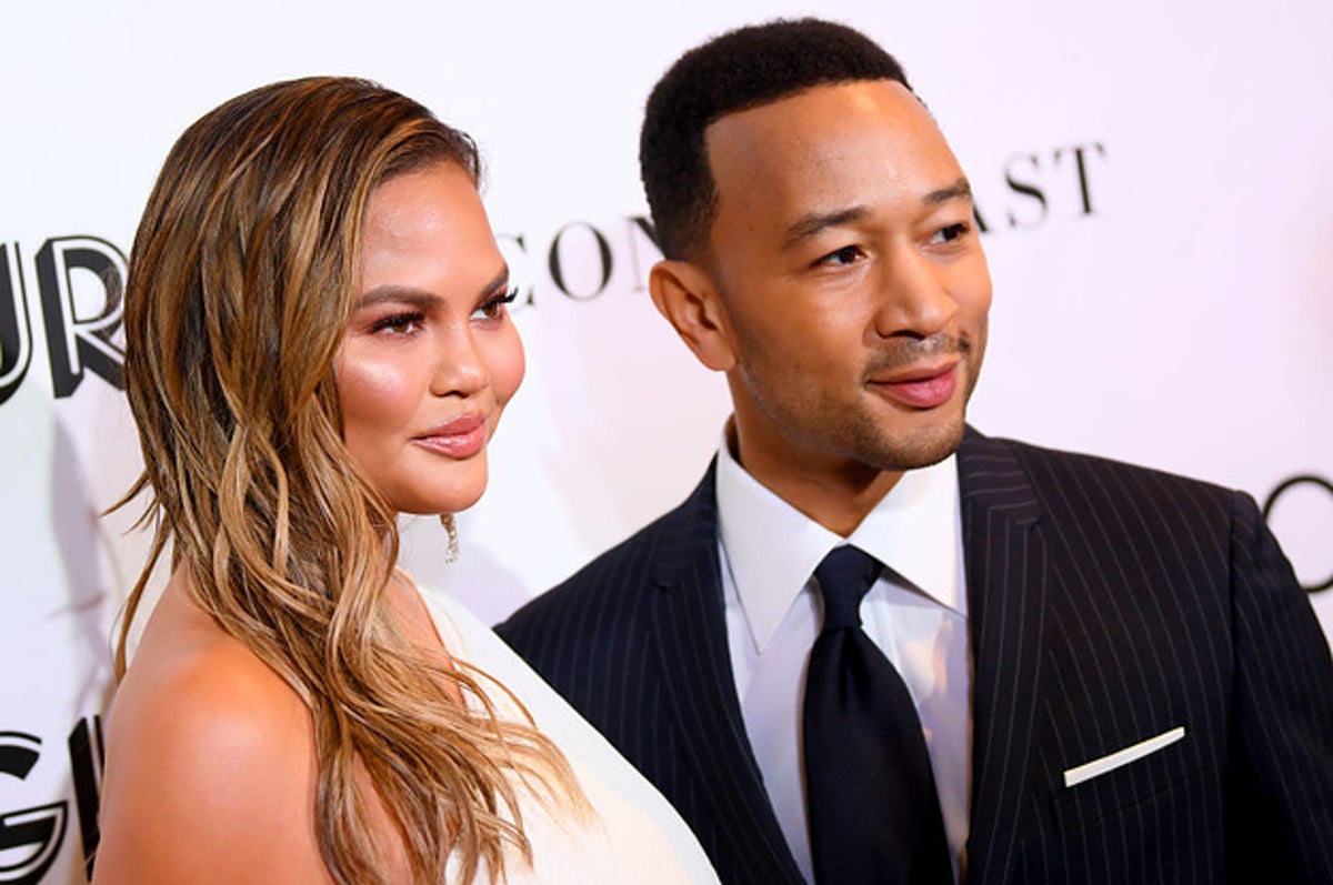 Chrissy Teigen And John Legend Did Not Have Sex With The Obamas