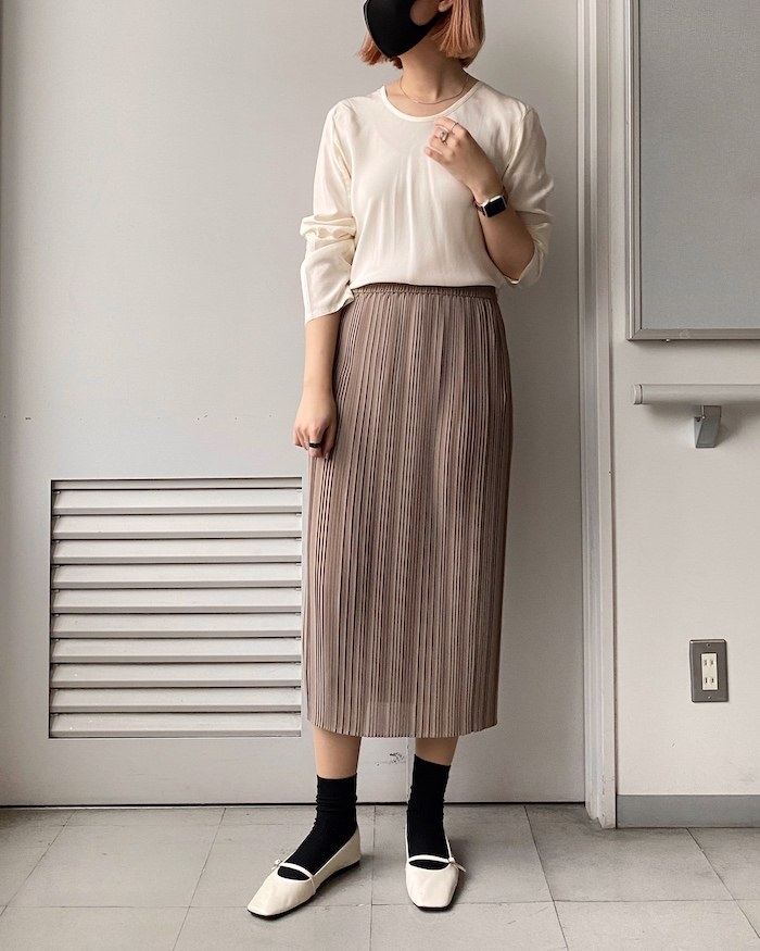 きれいに見えるのに楽チン♡ユニクロの「2990円スカート」はオンオフ ...