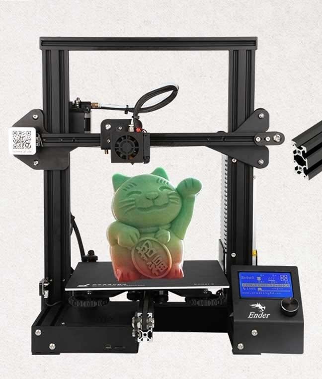 A cat figure created with the 3D printer.