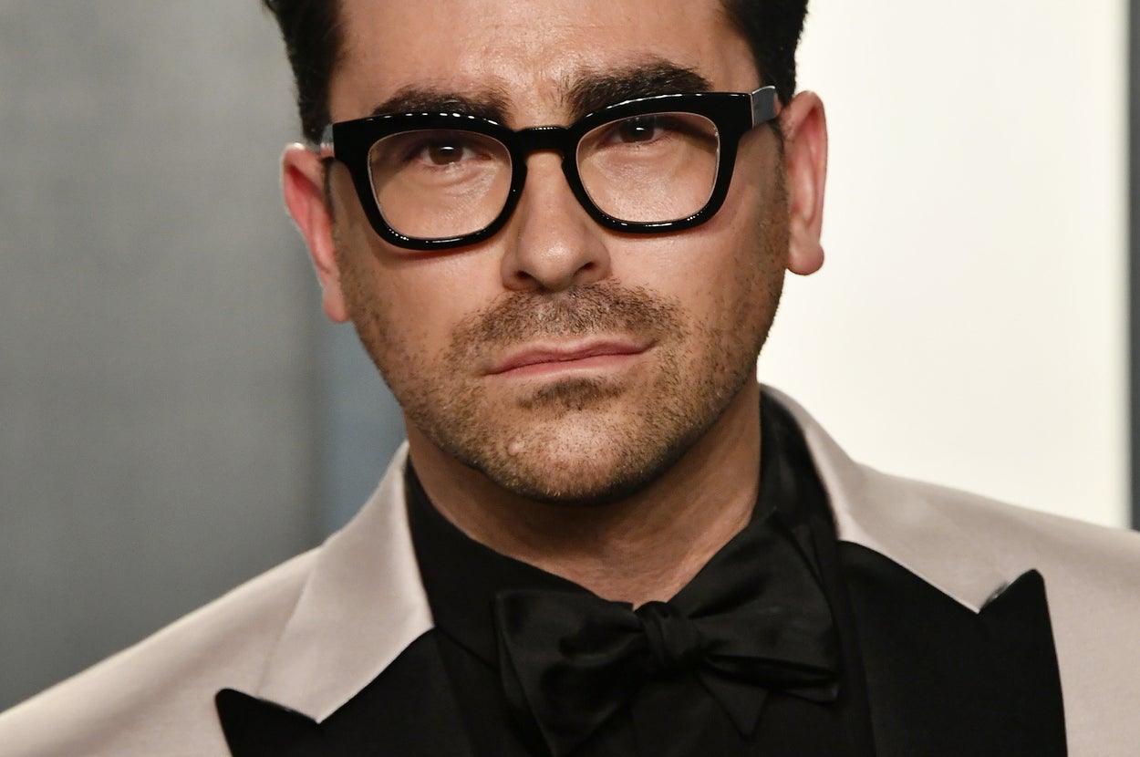 Dan Levy at the 2020 Vanity Fair Oscar Party