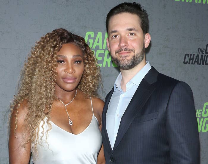 Serena poses with Alexis at a red carpet event