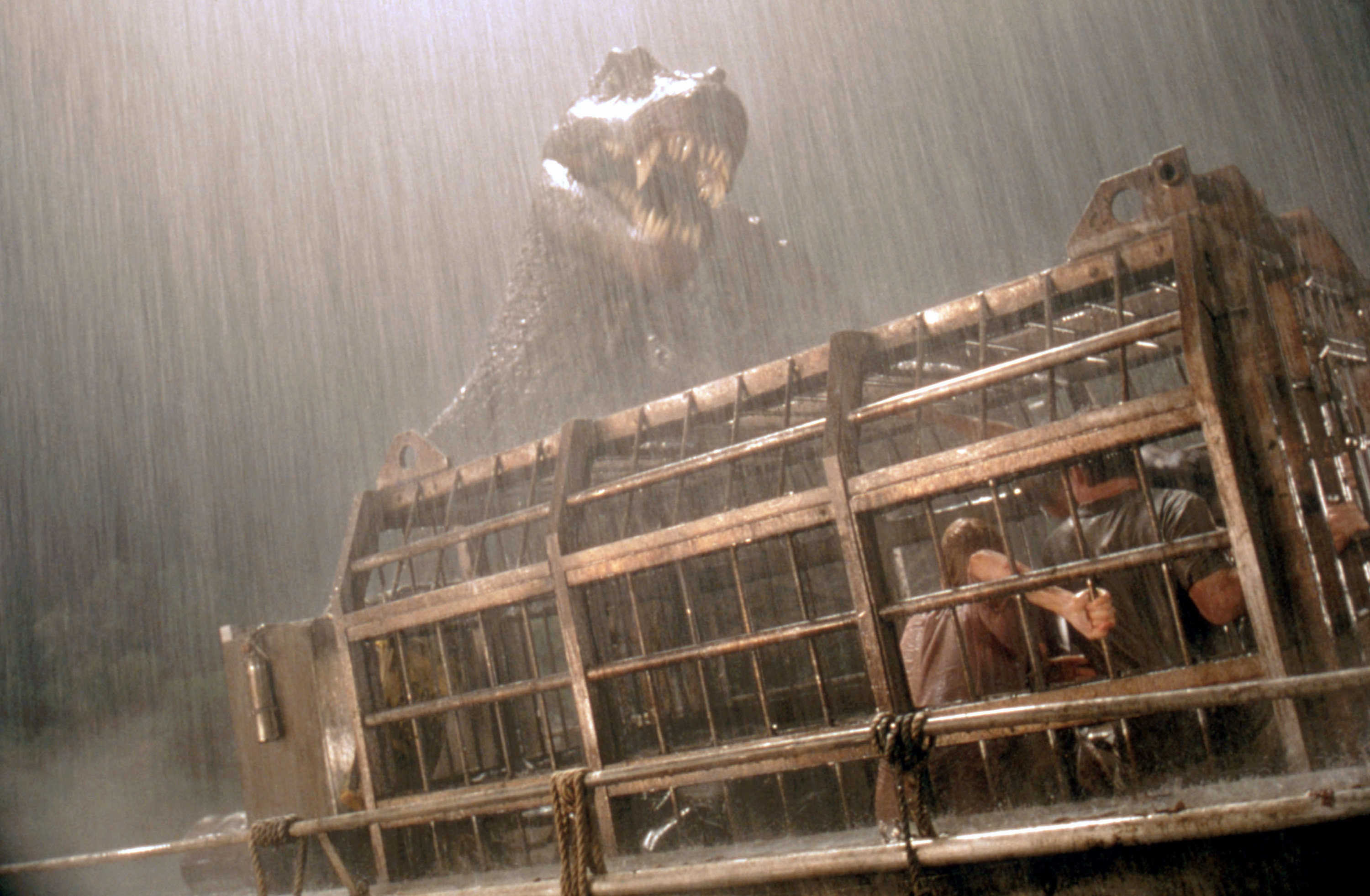 The spinosaurus attacks the boat