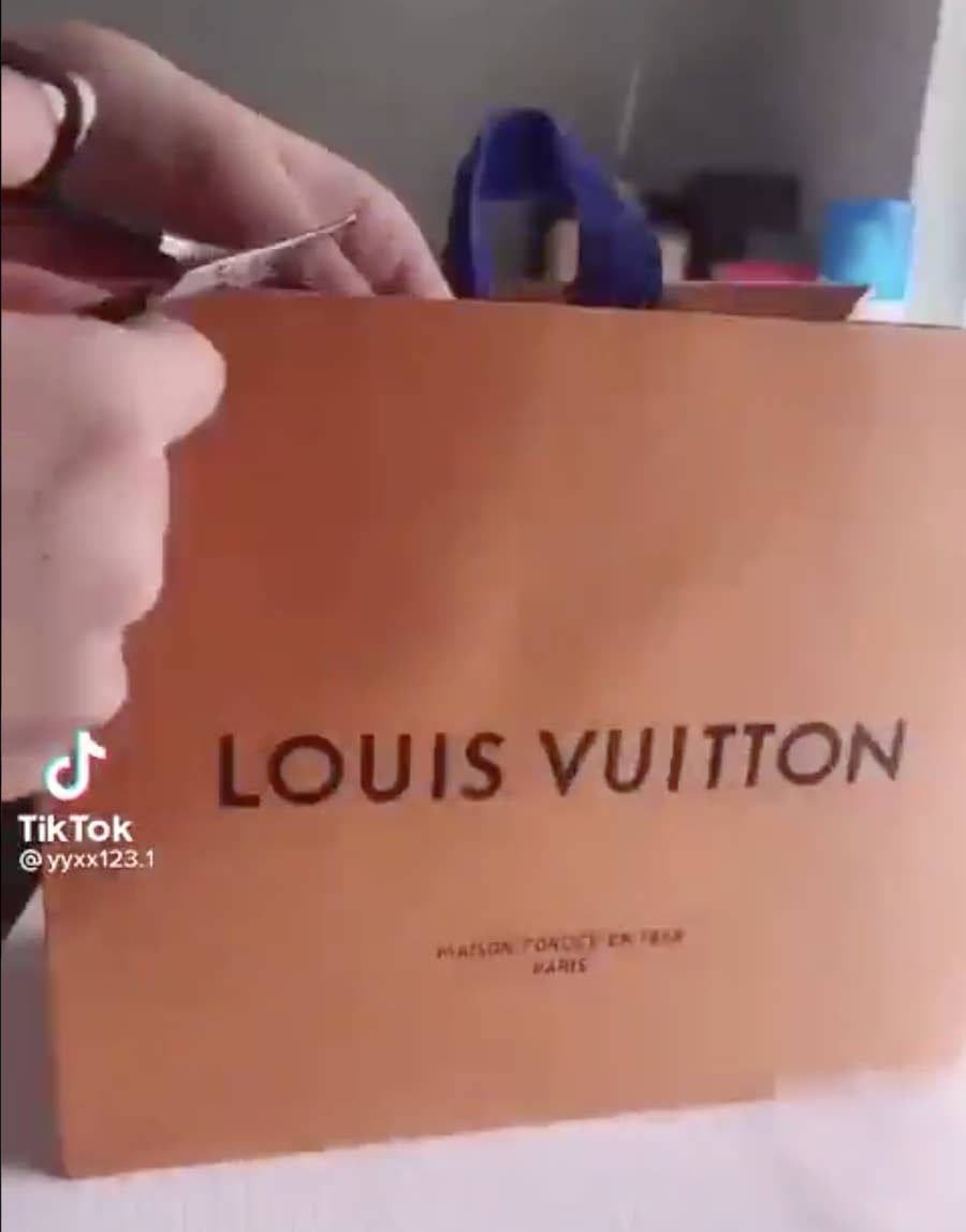 LOUIS VUITTON Authentic Vintage Paper Gift Bag