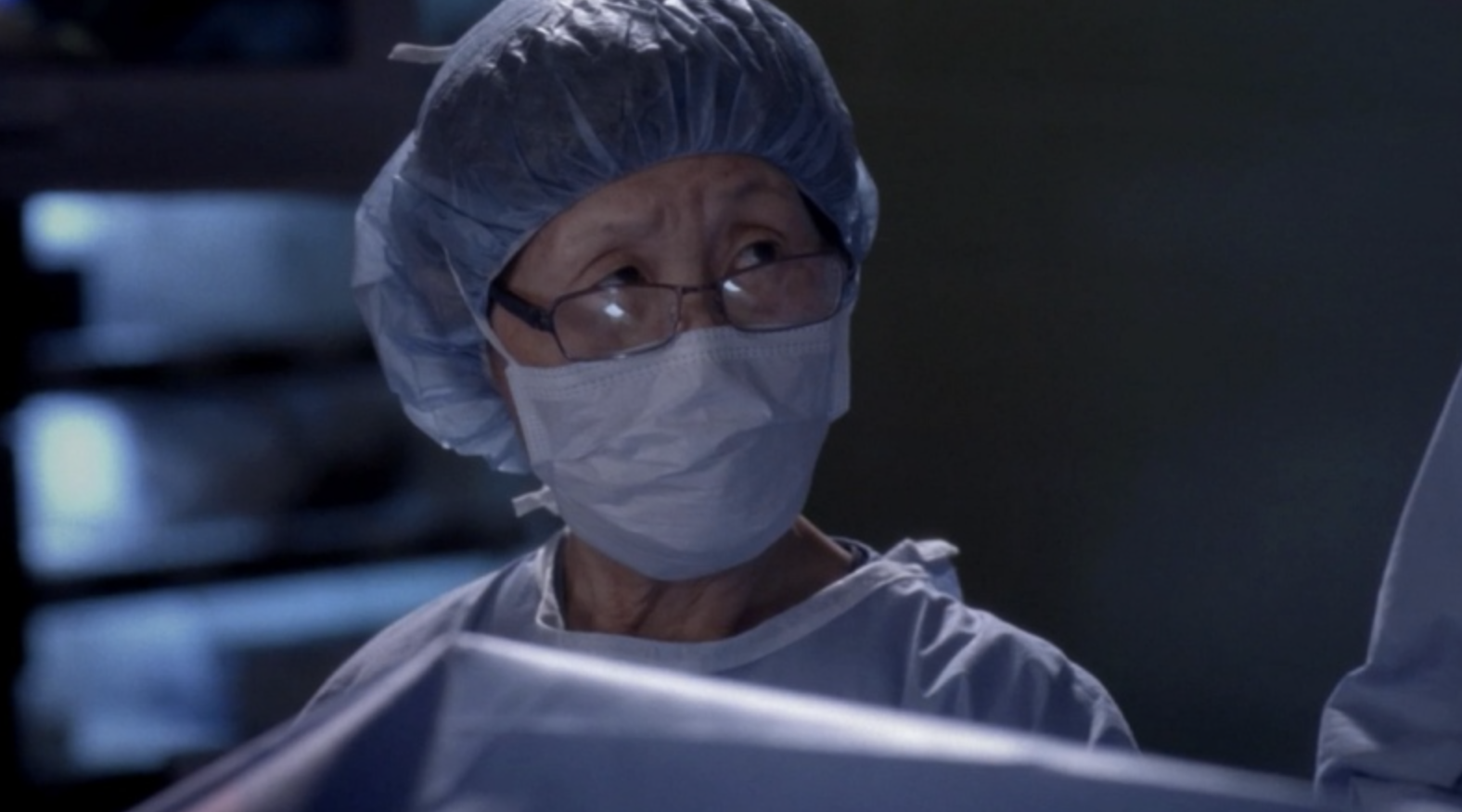 A nurse in surgical gear in &quot;Grey&#x27;s Anatomy&quot;