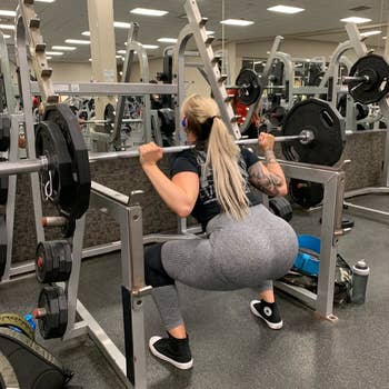 Reviewer squatting while benching 