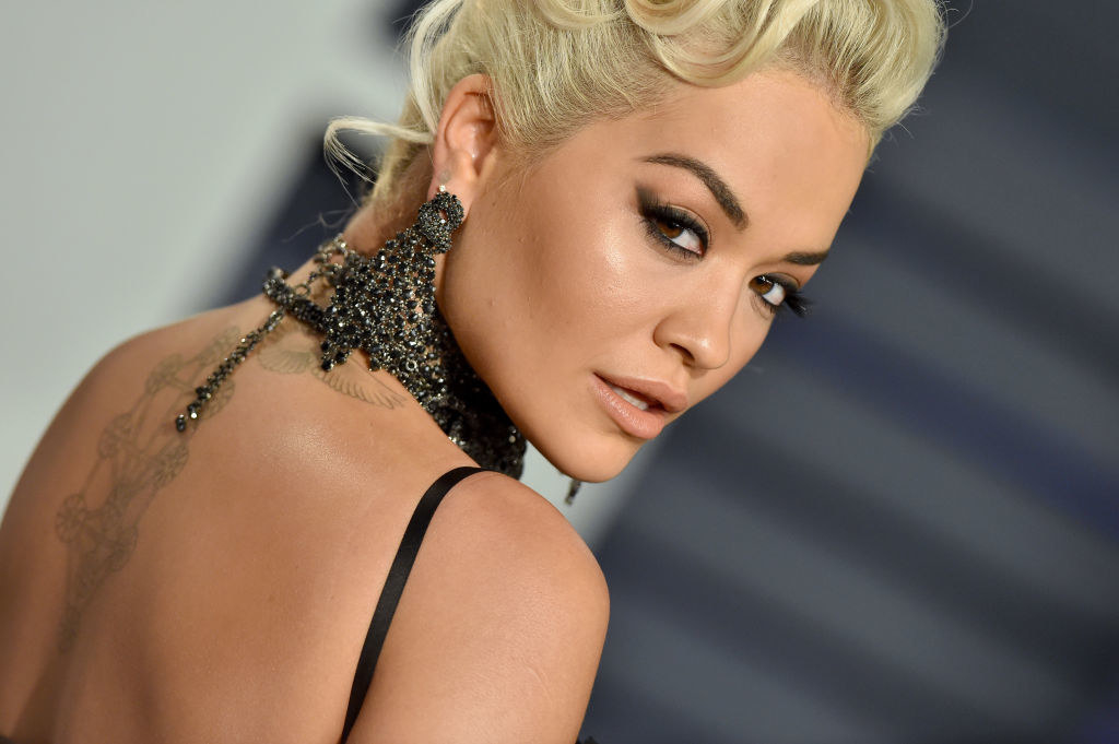 Rita Ora attends the 2019 Vanity Fair Oscar Party Hosted By Radhika Jones 