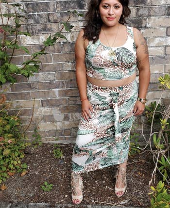 different reviewer wearing the jungle floral print version