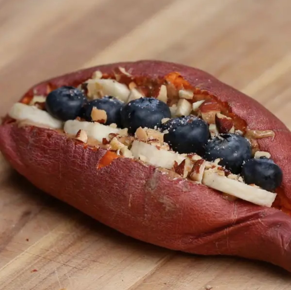 The sweet potato with blueberries, nuts, and bananas