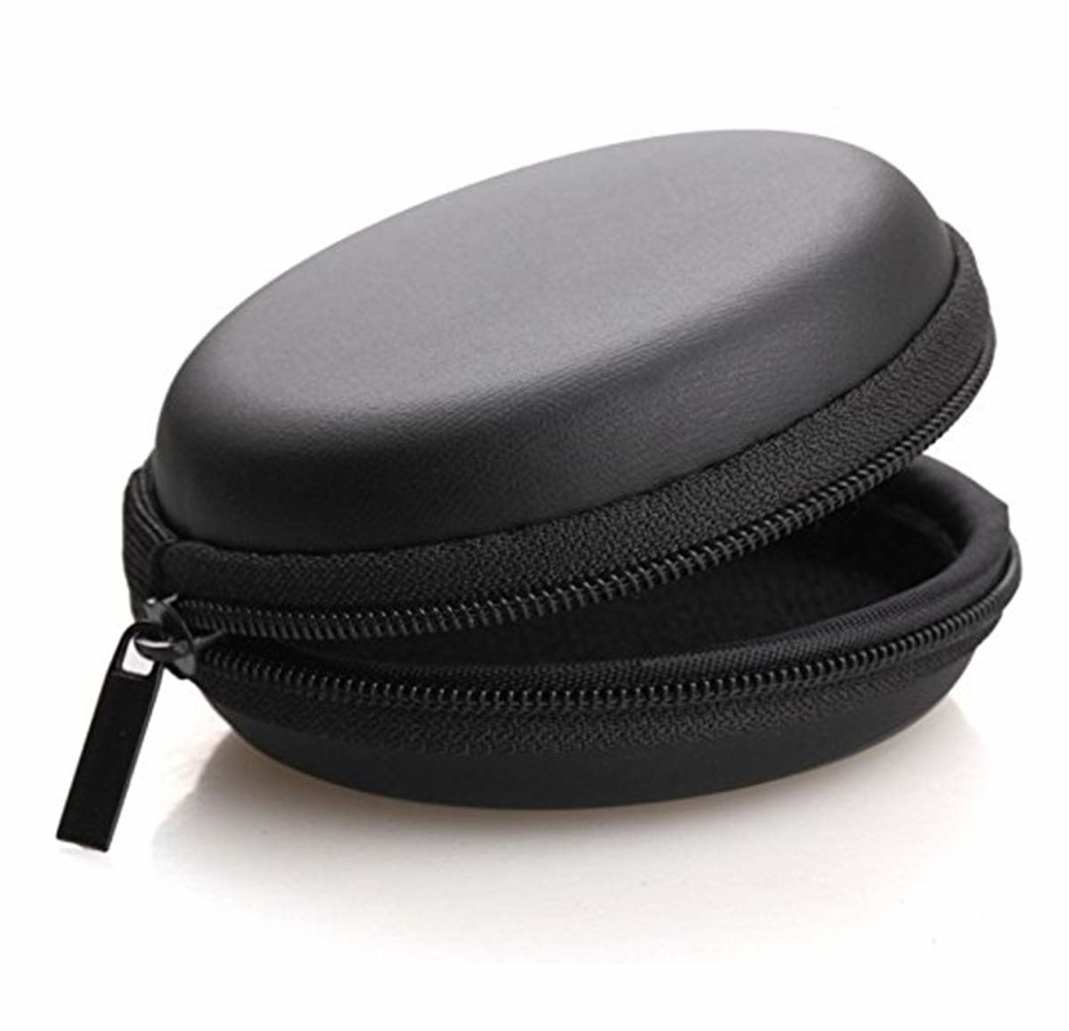 An earphone carrying case 