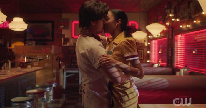 Jughead and Tabitha kissing