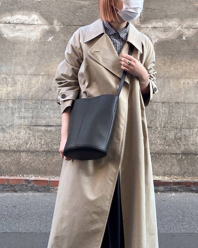 高見えデザインなのに大容量 ユニクロの 3990円バッグ オンオフ使える優秀アイテムでした