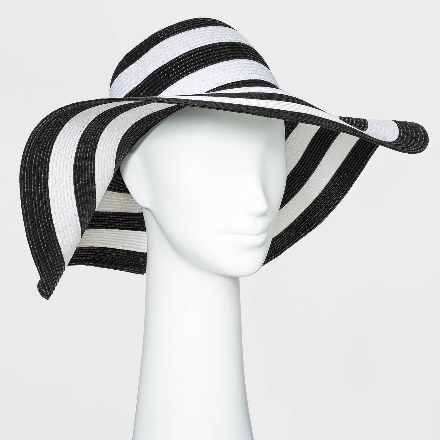 Black and white hat 