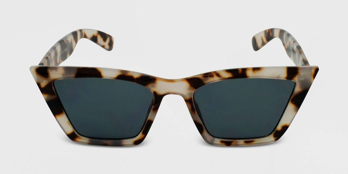 tortoise print sunglasses 