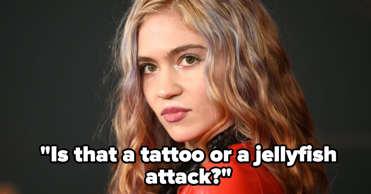 Grimes Strips Down To Show Off Her Massive Alien Scars Back Tattoo   iHeart
