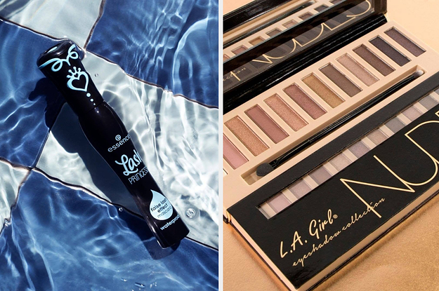to the left: a tube of mascara, to the right: a nude makeup palette