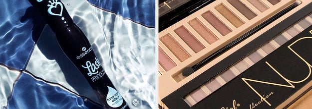 to the left: a tube of mascara, to the right: a nude makeup palette