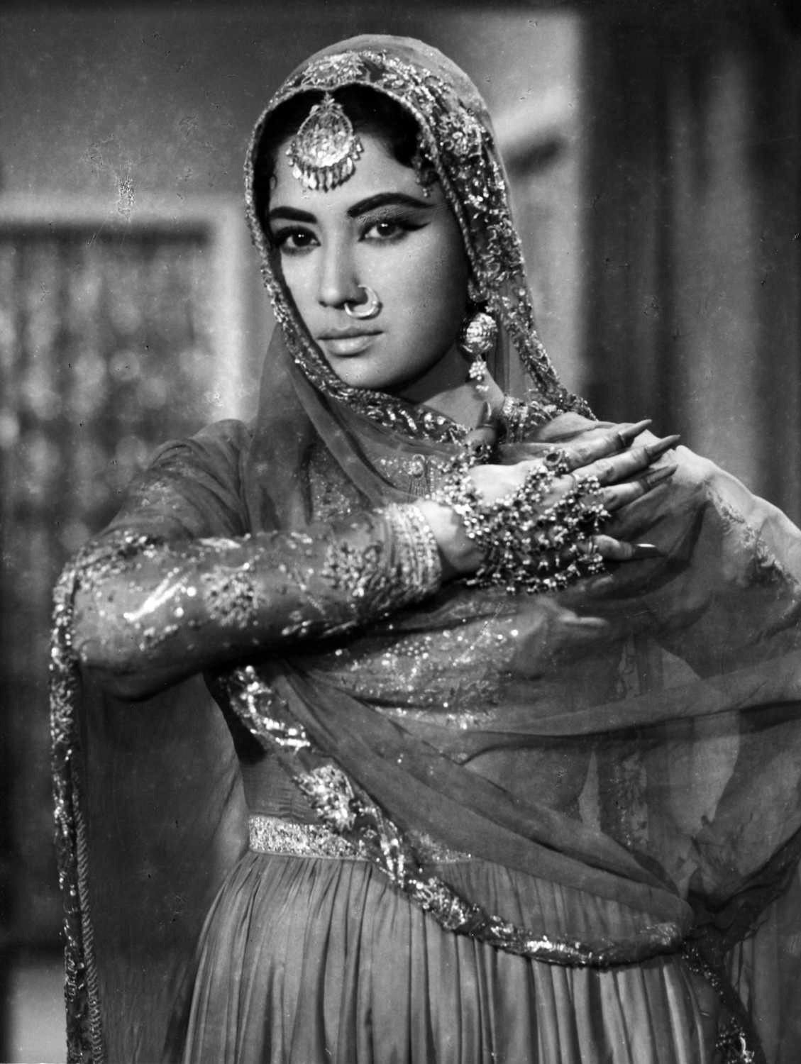 Meena in film Pakeezah, 1972