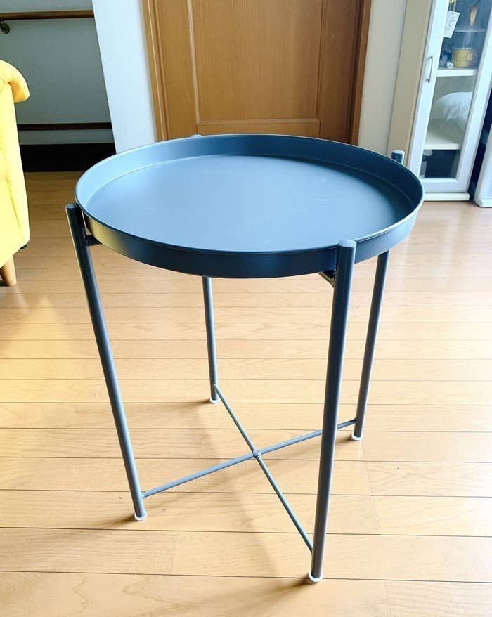 万能すぎて感動した イケアの 1999円ミニテーブル でお家時間が快適になりました