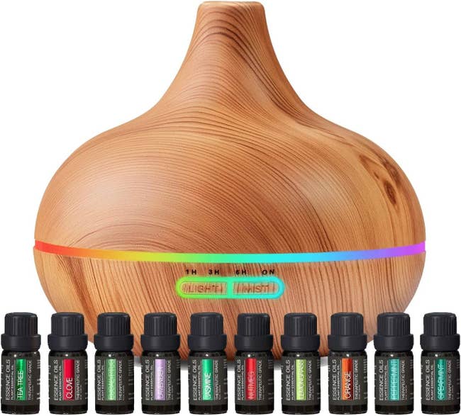 the diffuser and 10 essential oils that come with it