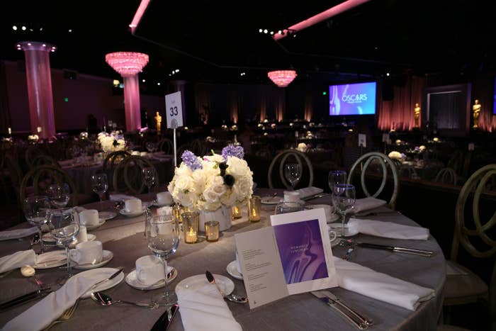 A photo of a dining table at a prior Oscars reception