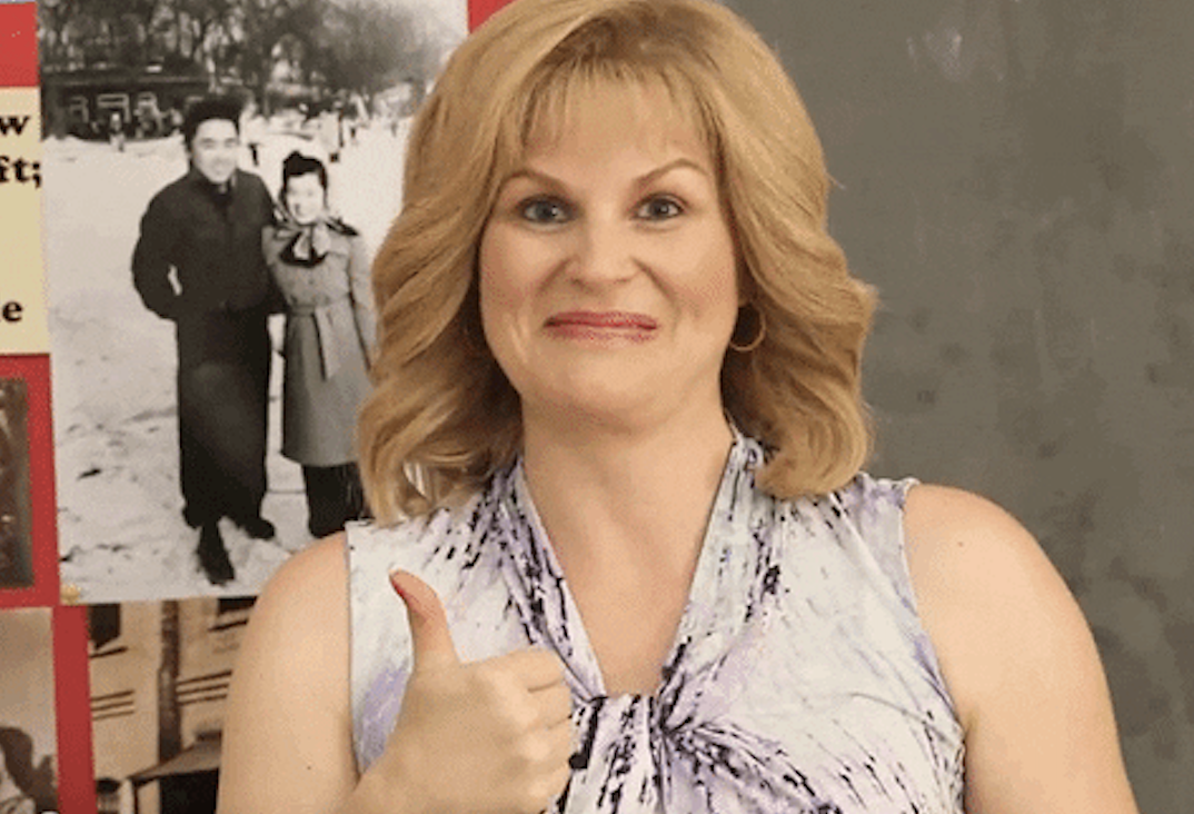 Jocelyn from Schitt&#x27;s Creek giving a thumbs up