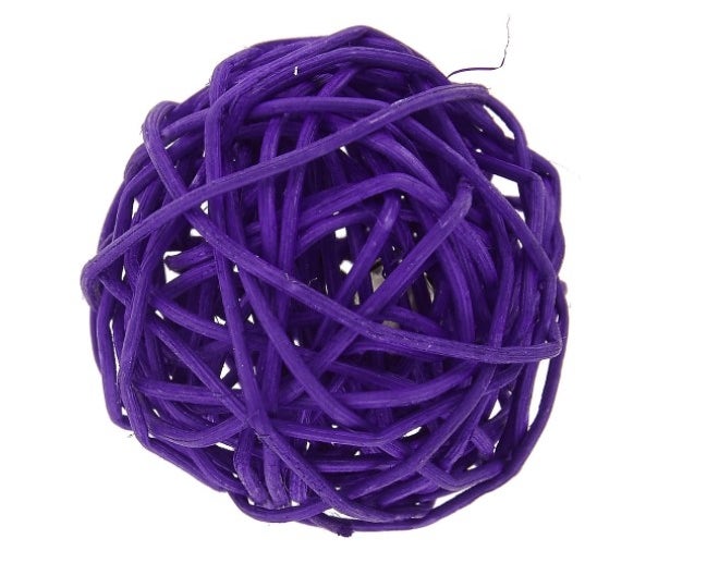 The wicker cat toy ball in purple