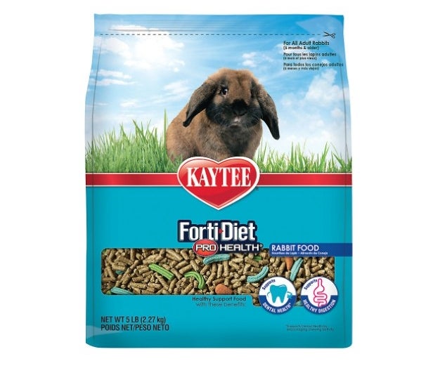 The bag of adult rabbit food with a rabbit in a field on a bag