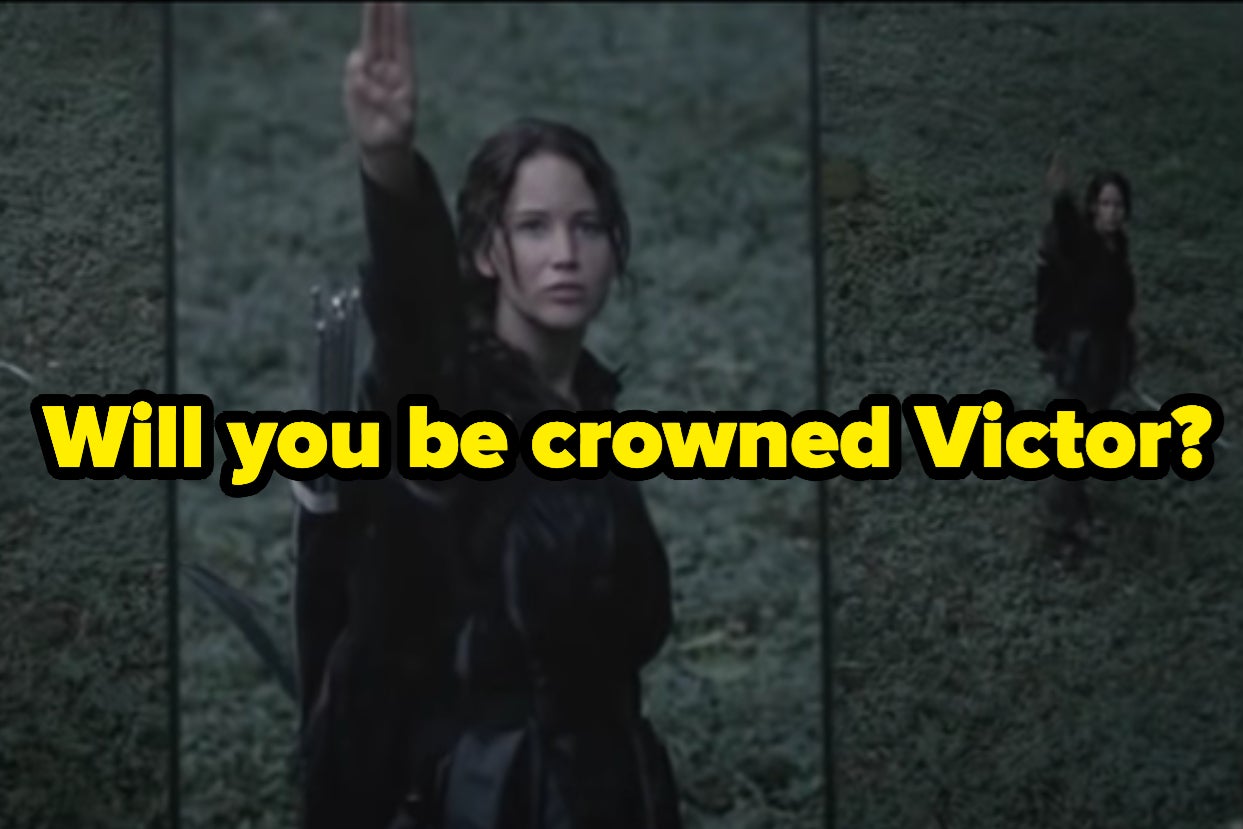 Katniss giving the district salute following Rue's death