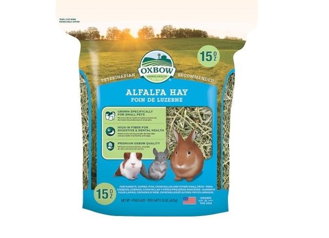 The pack of alfalfa hay in blue and green packaging