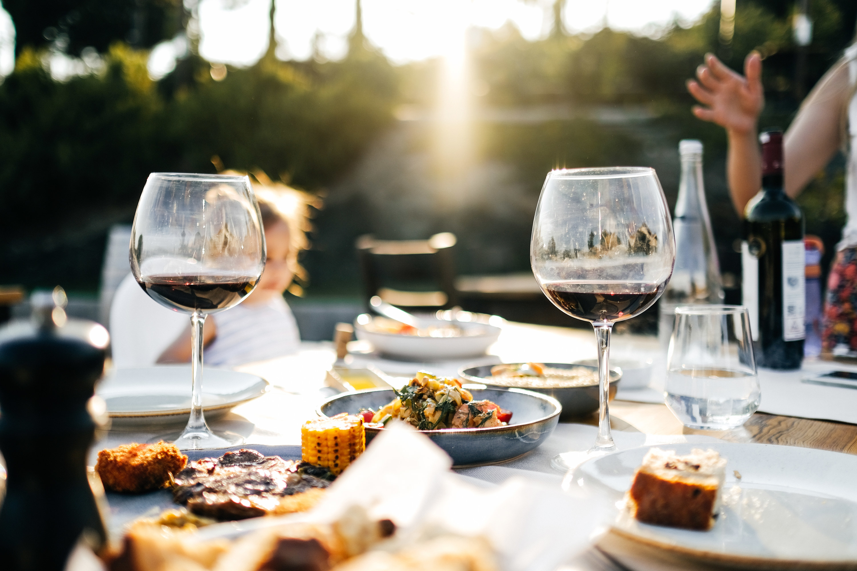 Table with wine glasses